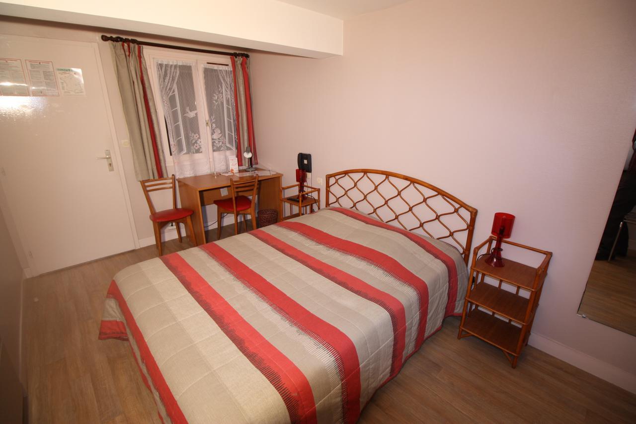 Hotel Les Deux Sapins Cailly-sur-Eure ห้อง รูปภาพ