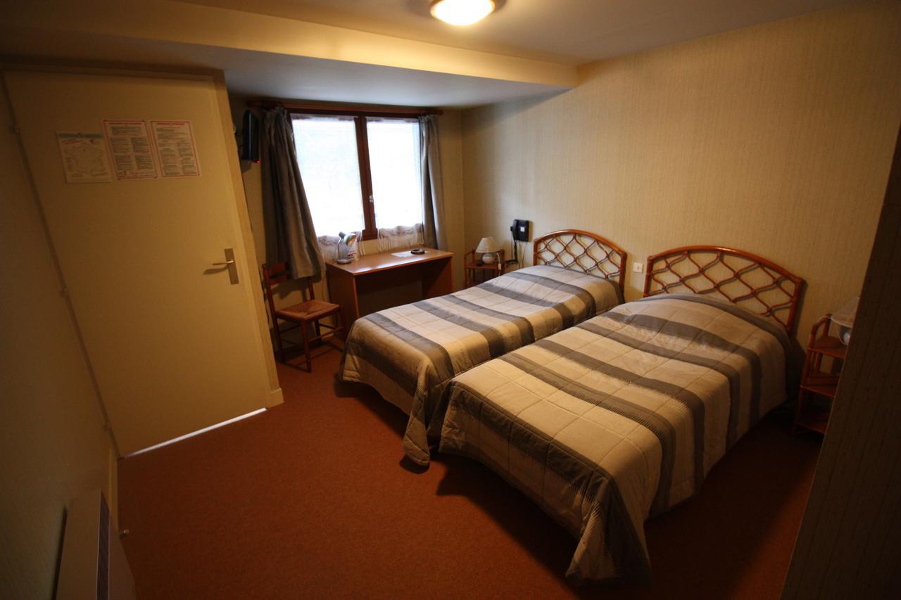 Hotel Les Deux Sapins Cailly-sur-Eure ห้อง รูปภาพ