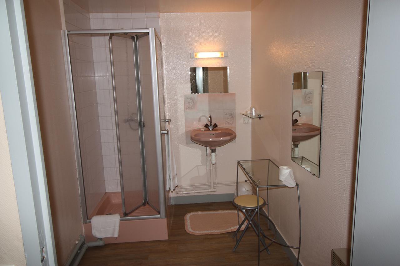 Hotel Les Deux Sapins Cailly-sur-Eure ห้อง รูปภาพ