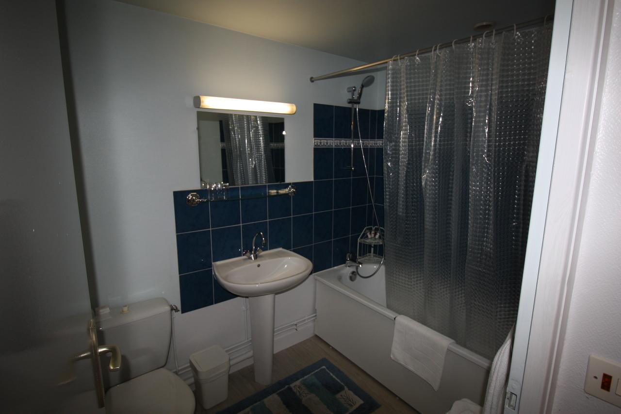Hotel Les Deux Sapins Cailly-sur-Eure ภายนอก รูปภาพ